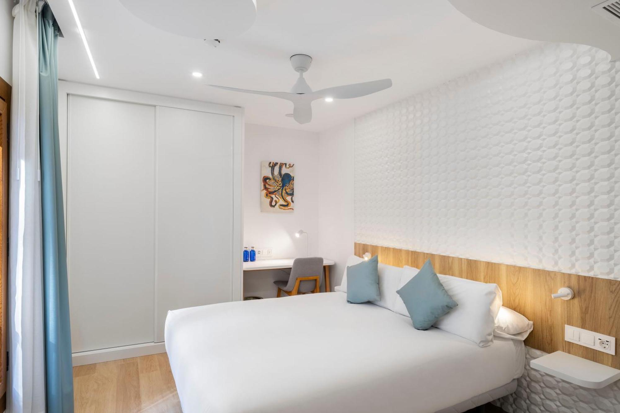 Odyssey Rooms Alicante Luaran gambar